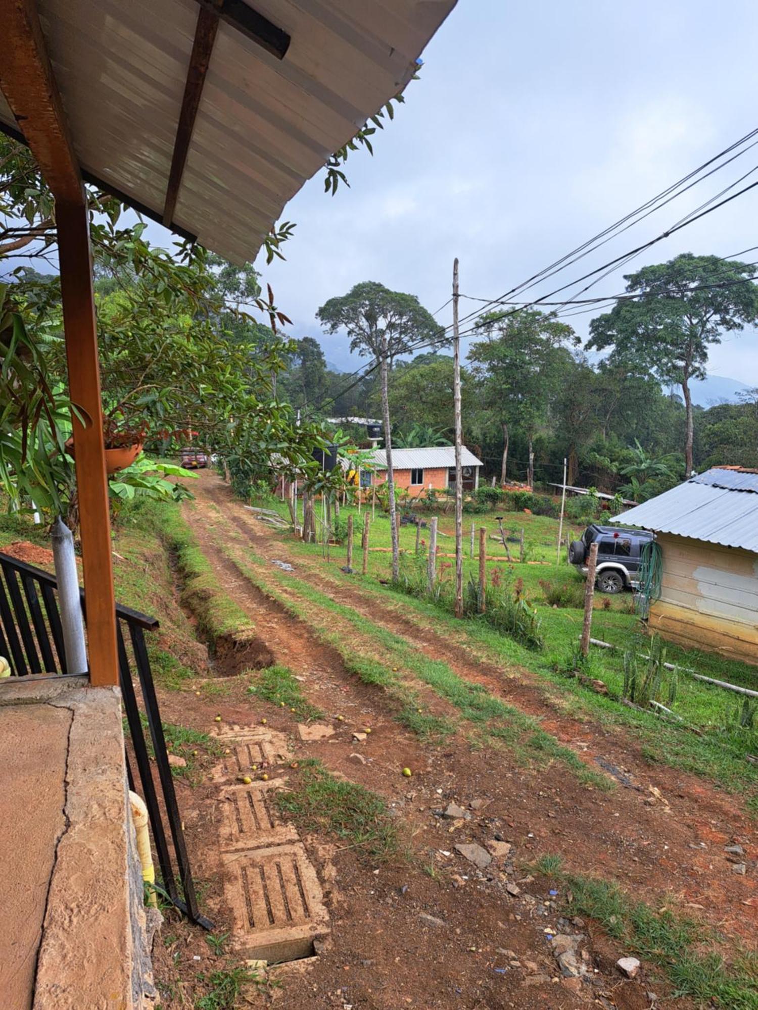 Villa El Rincon De Blanquita Cali Esterno foto